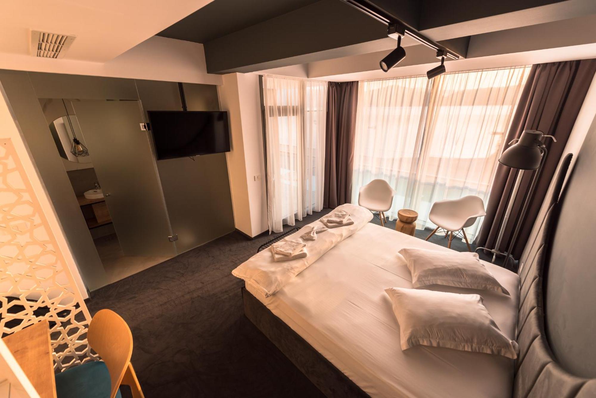 Hotel Arka Orşova Exteriér fotografie